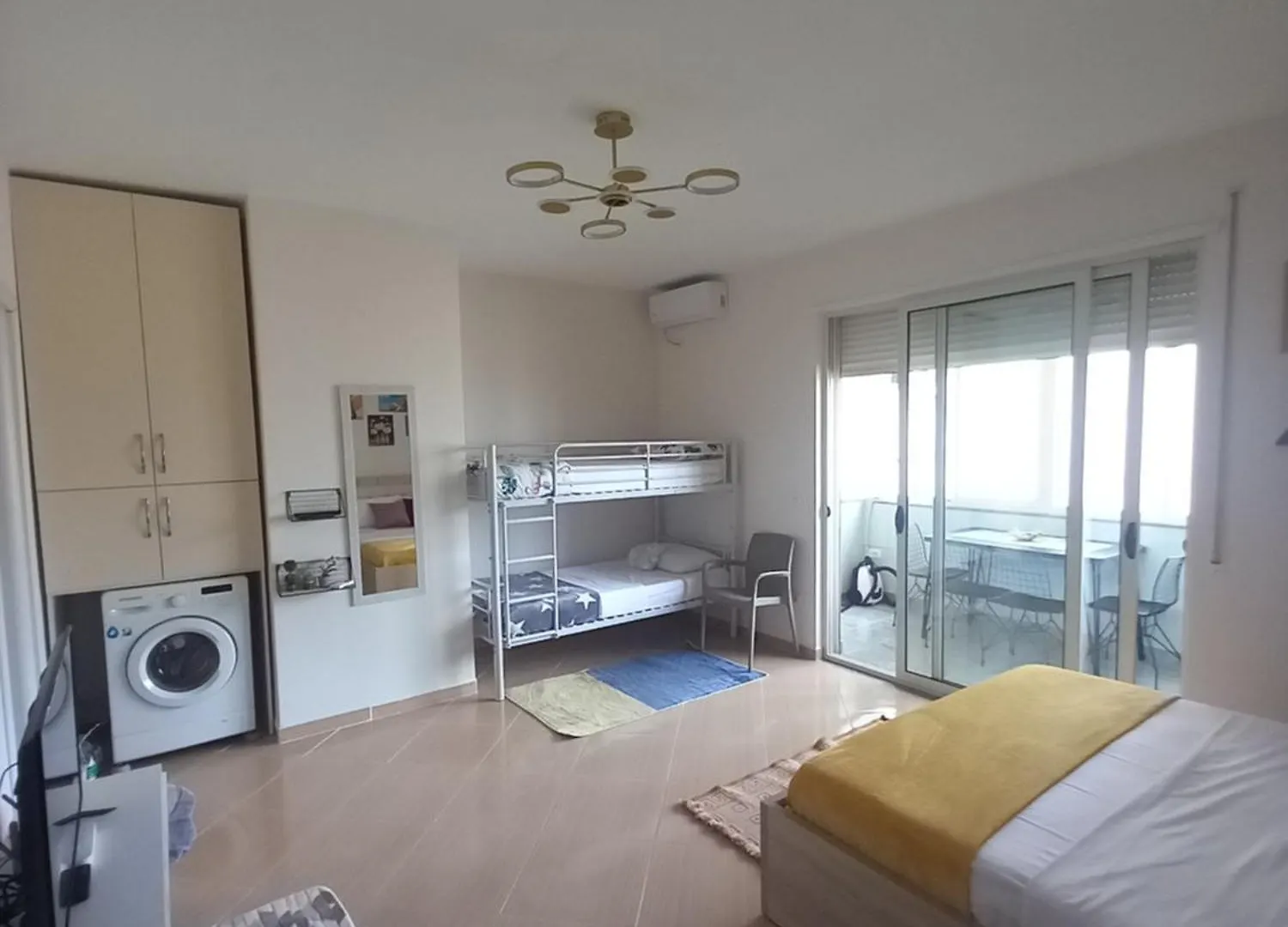 דורס Morzem Apartments אלבניה